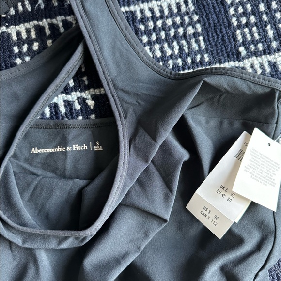 Abercrombie NWT size small navy blue jumpsuit - Picture 3 of 3